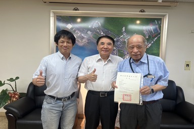 114.08.27 蔡加正主任偕同楊德良老師拜訪校長