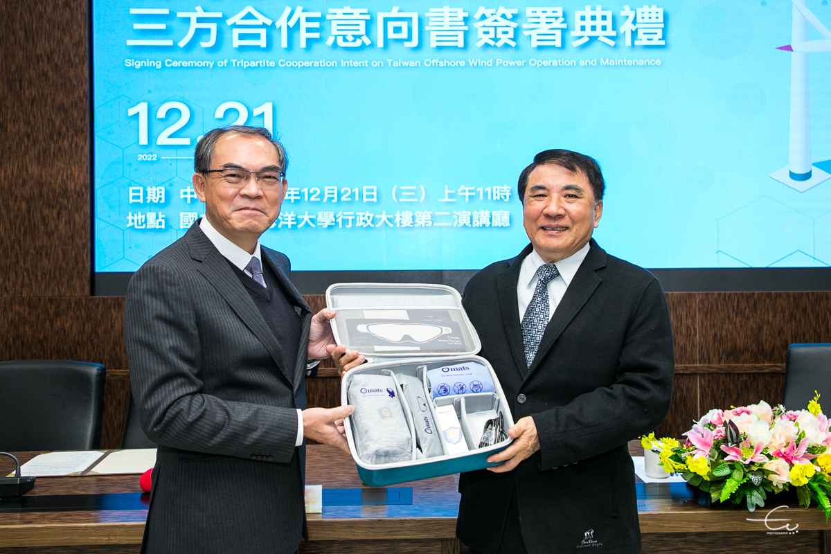 111.12.21 「台灣離岸風電運維合作意向書」簽署儀式